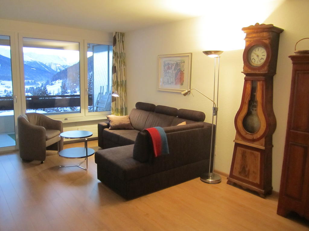 Apartment Alpenblick Superior Davos Zimmer foto