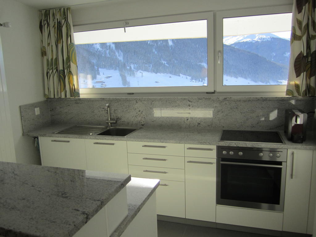 Apartment Alpenblick Superior Davos Zimmer foto